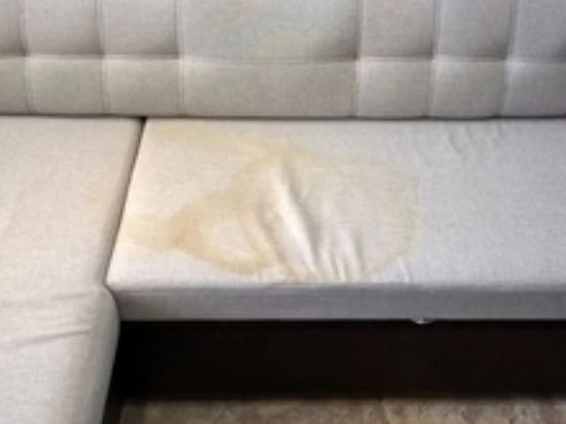 Химчистка углового мягкого дивана